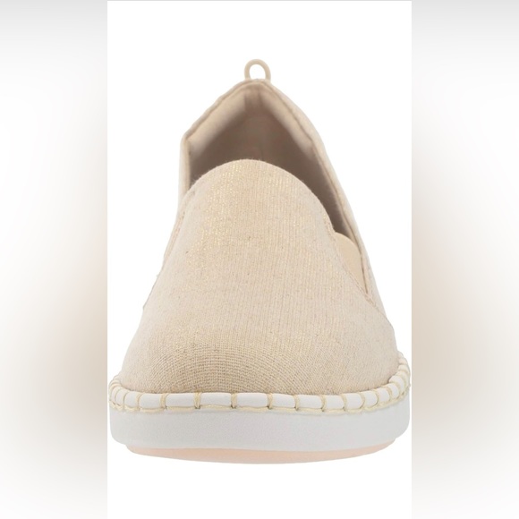 Clarks Cloudsteppers Step Glow Jade in Soft Gold Size 9M - Picture 3 of 15